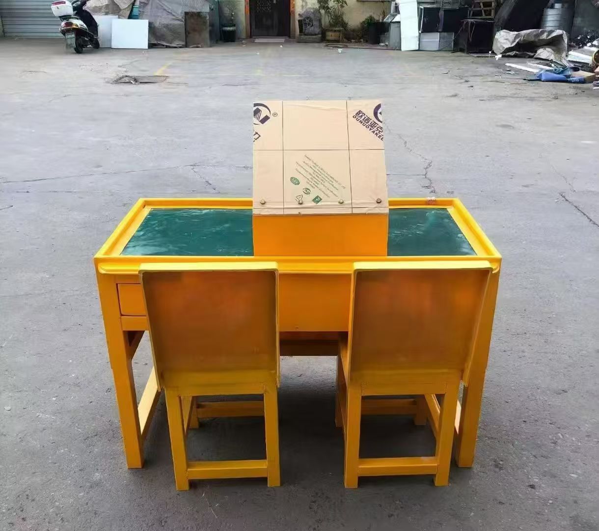 巴州防静电导通桌井下煤矿火工品发放桌：危险品流转的安全守护者